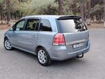 Opel Zafira-12