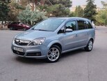 Opel Zafira-11