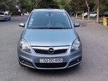 Opel Zafira-5