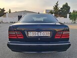 Mercedes E 220-2