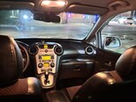 Kia Carens-7