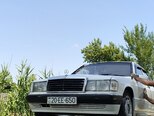 Mercedes 190-1