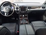 Volkswagen Touareg-3