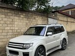 Mitsubishi Pajero-11