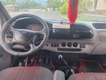 Ford Transit-13