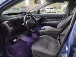 Toyota Prius-12