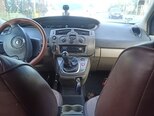 Renault Megane Scenic-11