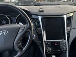 Hyundai Sonata-12