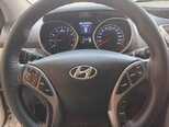 Hyundai Elantra-4