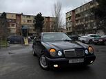 Mercedes E 320 4MATIC-1