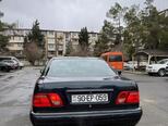 Mercedes E 320 4MATIC-7