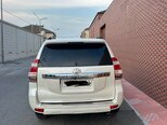 Toyota Land Cruiser Prado-4