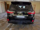 Lexus LX 450d-4