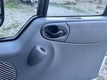 Ford Transit-12