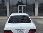 Mercedes E 240-10