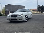 Mercedes E 240-1