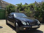 Mercedes E 270-2