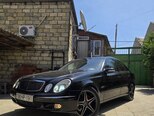 Mercedes E 270-3