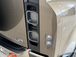 Land Rover Defender-25