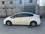 Toyota Prius-5