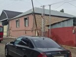 Mercedes E 270-6