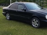 Mercedes E 200-8