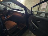Toyota Prius-7