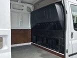 Ford Transit-9
