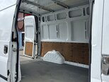Ford Transit-10