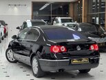 Volkswagen Passat-8