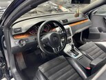 Volkswagen Passat-25