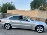 Mercedes E 270-3