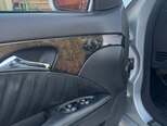 Mercedes E 270-9