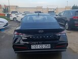 Hyundai Elantra-2