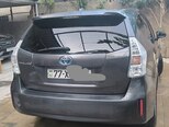 Toyota Prius V-7