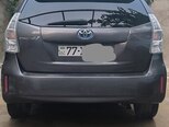 Toyota Prius V-9