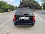 Kia Carens-6