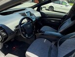 Toyota Prius-11