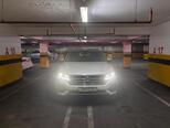 Volkswagen Touareg-1