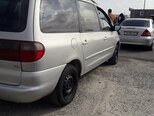 Ford Galaxy-3