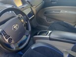 Toyota Prius-12