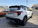 Kia Seltos-6