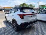 Kia Seltos-7