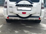 Mitsubishi Pajero-11