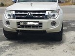 Mitsubishi Pajero-2