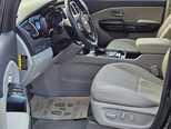 Kia Carnival-5