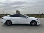 Hyundai Sonata-11