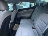 Hyundai Elantra-10