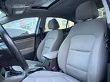 Hyundai Elantra-12