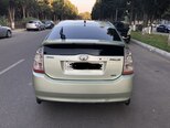 Toyota Prius-8